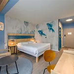 Ibis Styles מלון