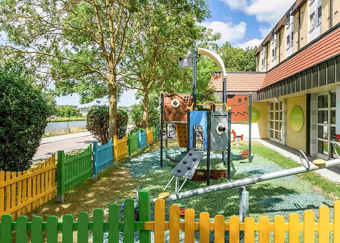 호텔 이비스 스타일스 3*